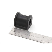 Load image into Gallery viewer, TR7 - UKC210 BUSH, sway bar, center
