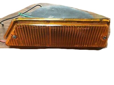 tr6-219121 Front turn signal RH 1973-74